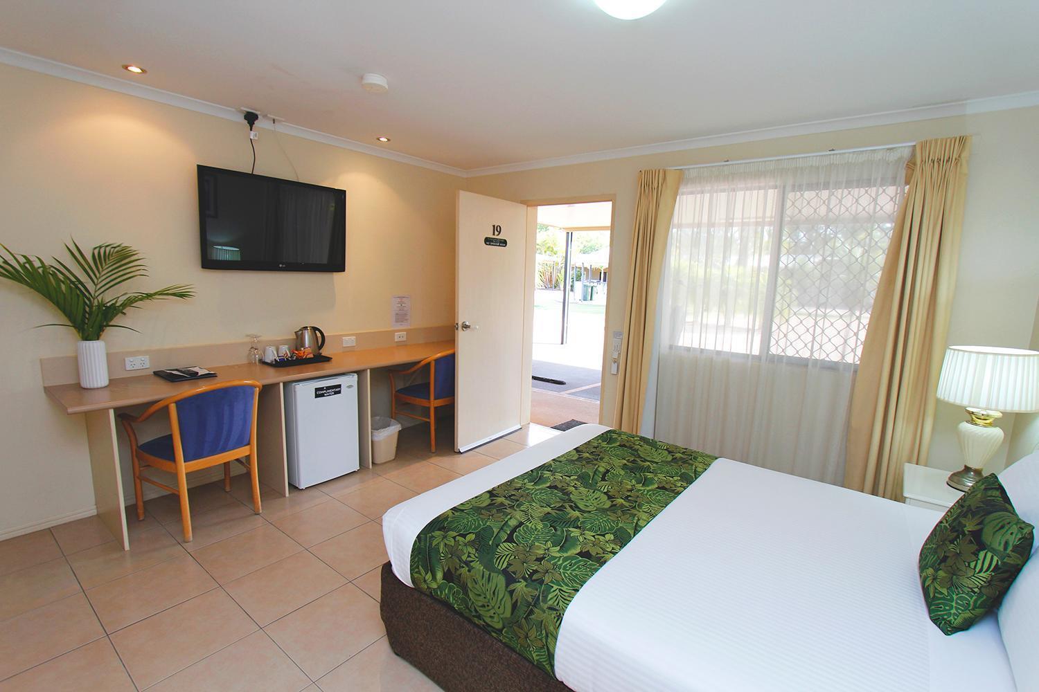 The Palms Motel Chinchilla Ngoại thất bức ảnh