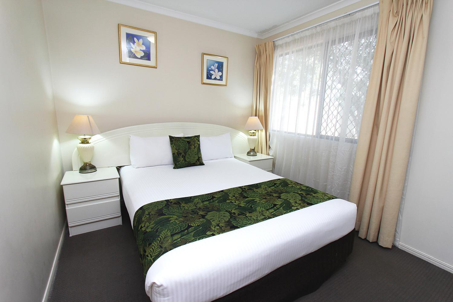 The Palms Motel Chinchilla Ngoại thất bức ảnh